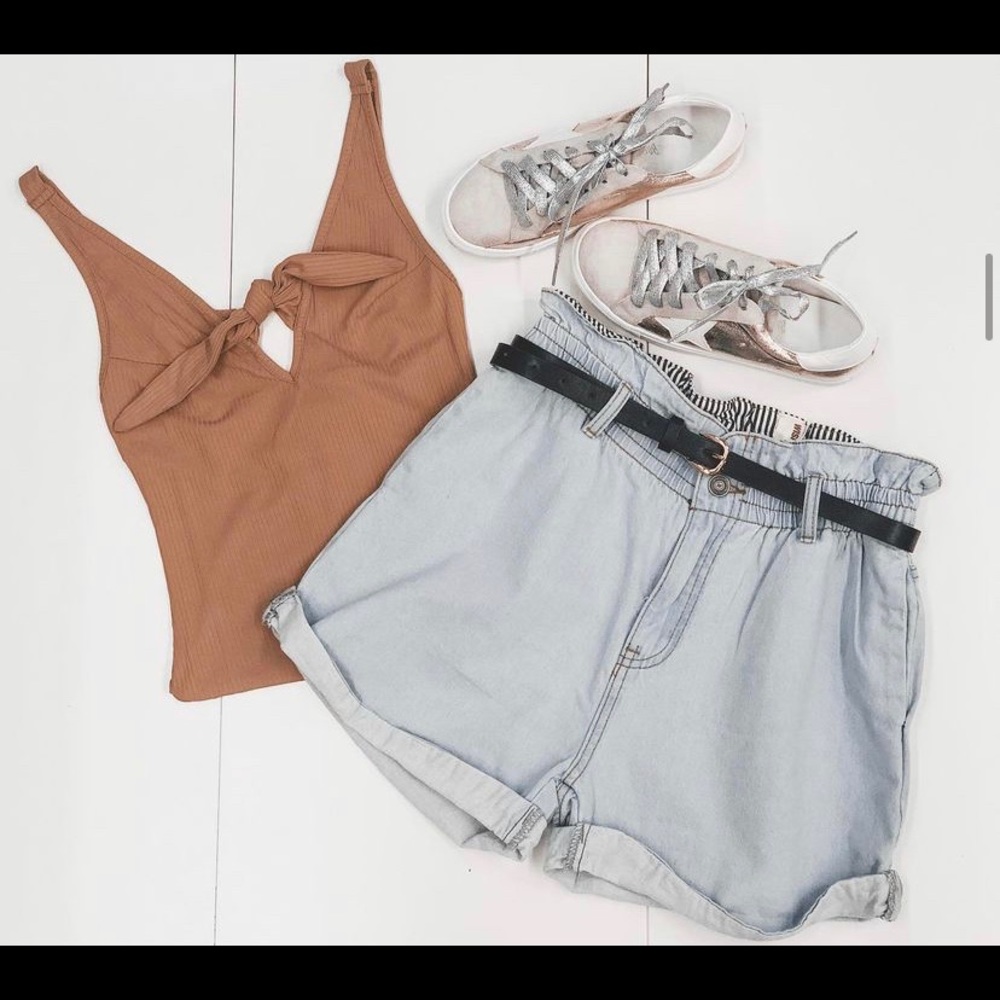 Wishlist Jeans White Washed Blue Denim Paper Bag Shorts - Size Small